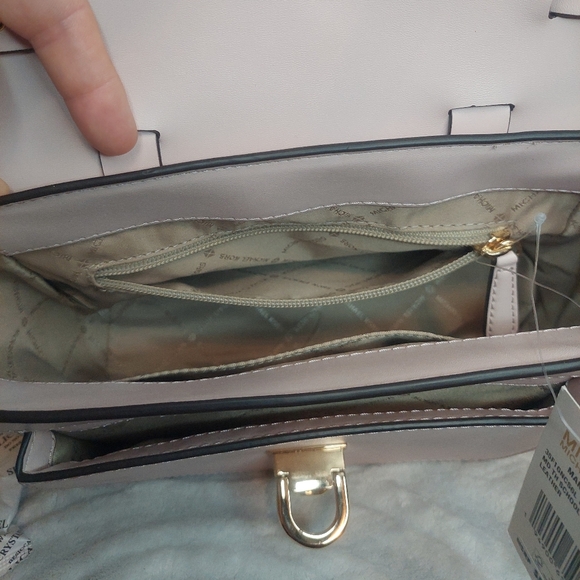 Michael Kors NWT Powder Blush Leather Manhattan Satchel Crossbody - Picture 9 of 10